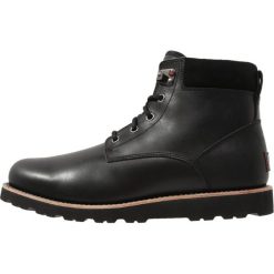 UGG SETON Śniegowce black. Czarne śniegowce męskie Ugg, bez zapięcia. Za 849,00 zł.