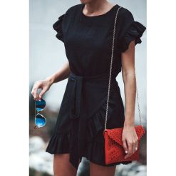 Sukienka MARGARET. Czarne sukienki damskie IVET, m, z aplikacjami, z falbankami, z krótkim rękawem, krótkie, mini. W wyprzedaży za 59,00 zł.