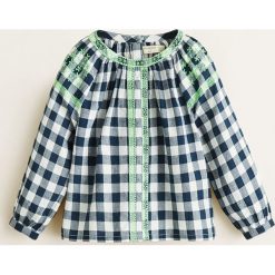 Mango Kids - Koszula dziecięca 80-104 cm. Niebieskie bluzki dziewczęce Mango Kids, z haftami, z bawełny, z okrągłym kołnierzem, z długim rękawem, długie, bez kaptura. W wyprzedaży za 35,90 zł.