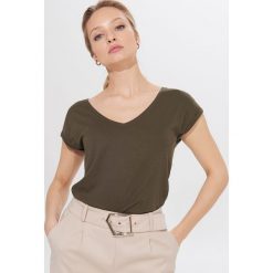 Koszulka basic z modalem - Khaki. Brązowe koszulki damskie Mohito, s. Za 39,99 zł.