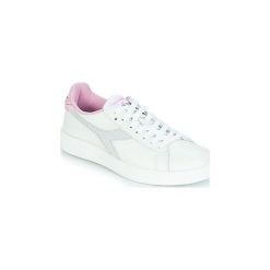 Buty Diadora GAME WIDE L. Białe trampki i tenisówki damskie Diadora, bez wzorów, bez zapięcia. Za 279,30 zł.
