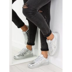 Sportowe buty srebrne MERCADO. Szare buty sportowe damskie FunKee.pl, bez wzorów, ze skóry ekologicznej, eleganckie. Za 90,99 zł.