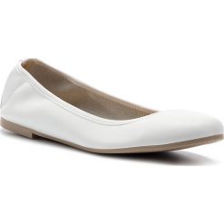 Baleriny TAMARIS - 1-22128-22 White Leather 117. Białe baleriny damskie Tamaris, bez wzorów, ze skóry ekologicznej, klasyczne, bez obcasa, na płaskiej podeszwie, bez zapięcia. Za 169,90 zł.