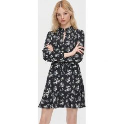 Plisowana sukienka mini - Czarny. Czarne sukienki damskie Cropp, s, mini. Za 89,99 zł.