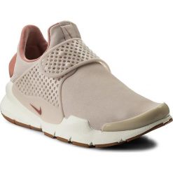 Buty NIKE - Sock Dart Prm 881186 601 Silt Red/Silt Red/Red Stardust. Różowe buty sportowe damskie marki Nike, bez wzorów, z tworzywa sztucznego, sportowe, nike sock dart. W wyprzedaży za 469,00 zł.