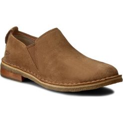 Półbuty UGG - W Camellia 1009236 W/Che. Pomarańczowe półbuty damskie Ugg, bez wzorów, ze skóry, bez obcasa, na obcasie, bez zapięcia. W wyprzedaży za 369,00 zł.