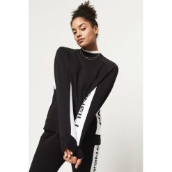 O'Neill Loving Bluza Czarny. Czarne bluzy damskie O'Neill, m, bez wzorów, z elastanu, bez rękawów, bez kaptura. Za 274,95 zł.