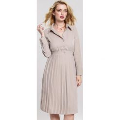 Szara Sukienka Inadequate. Szare sukienki damskie other, na lato, s, bez wzorów, z tkaniny, bez kołnierzyka, bez rękawów, midi. Za 119,99 zł.