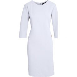 Jasnoszara Sukienka As Time Goes By. Szare sukienki marki Born2be, xl, midi, oversize. Za 69,99 zł.