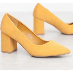 Eleganckie czÓŁenka. Czółenka damskie SEASTAR, bez wzorów, z zamszu, bez obcasa. Za 89,00 zł.