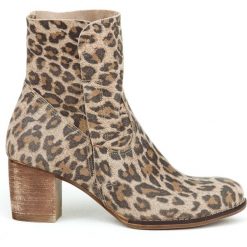 Botki - skóra naturalna - model 454 - kolor panterka. Botki damskie Zapato, na wiosnę, ze skóry, eleganckie, za kostkę, na wysokim obcasie, na obcasie, na zamek. W wyprzedaży za 339,00 zł.