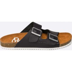 Pepe Jeans - Klapki. Niebieskie kapcie męskie marki Pepe Jeans, z jeansu. Za 219,90 zł.