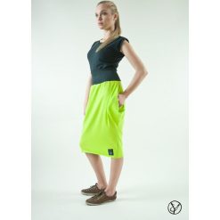 Spódnica z kieszenią limonka midi. Spódniczki damskie Hultaj Polski, na lato, s, bez wzorów, z elastanu, eleganckie, midi, ołówkowe. Za 149,00 zł.
