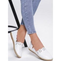 Białe Espadryle Mooch. Białe espadryle damskie vices, bez wzorów, bez obcasa. Za 79,99 zł.