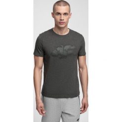 T-shirt męski TSM280 - ciemny szary melanż. Szare koszulki męskie 4f, m, bez wzorów, bez kołnierzyka. W wyprzedaży za 39,99 zł.