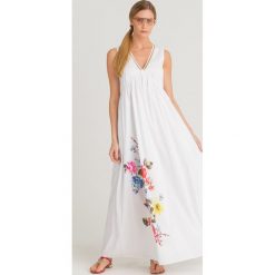 SUKIENKA MY TWIN Twinset. Białe sukienki damskie Twinset, na imprezę, s, z haftami, z materiału, bez kołnierzyka, bez rękawów, maxi. Za 485,00 zł.
