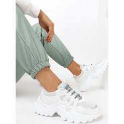 Białe Sneakersy Madia. Białe sneakersy damskie Born2be. Za 119,99 zł.