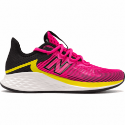 New Balance Fresh Foam Roav Haze - WRVHZSW1. Pomarańczowe buty sportowe damskie New Balance, bez wzorów, z gumy, tenisowe. W wyprzedaży za 299,99 zł.
