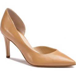 Szpilki SOLO FEMME - 75439-88-I63/000-04-00 Beż. Brązowe półbuty damskie Solo Femme, bez wzorów, ze skóry, bez obcasa, na obcasie, bez zapięcia. W wyprzedaży za 239,00 zł.