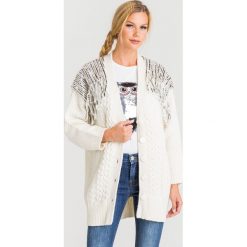 KARDIGAN TWINSET. Białe swetry damskie Twinset, xs, z aplikacjami, z wełny. Za 619,50 zł.