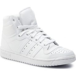 Buty adidas - Top Ten Hi S84596 Ftwwht/Ftwwht/Ftwwht. Białe półbuty damskie Adidas, s, bez wzorów, ze skóry ekologicznej, z klasycznym kołnierzykiem. W wyprzedaży za 259,00 zł.