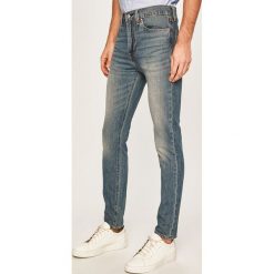 Levi's - Jeansy 510. Niebieskie jeansy męskie Levi's®, s, z aplikacjami. W wyprzedaży za 379,90 zł.