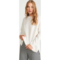 Mango - Sweter Bright. Pomarańczowe swetry damskie Mango, s, bez wzorów, z elastanu, bez rękawów, bez kaptura. W wyprzedaży za 99,90 zł.