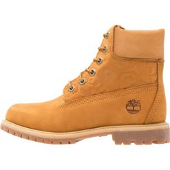 Buty zimowe damskie: Timberland 6IN PREMIUM EMBOSSED Botki sznurowane wheat
