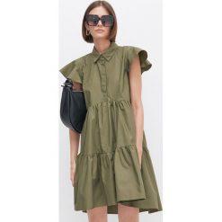 Bawełniana sukienka - Khaki. Brązowe sukienki damskie Reserved, bez wzorów, z bawełny, bez kołnierzyka, bez rękawów. Za 119,99 zł.