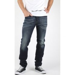 Diesel Buster Dżinsy Niebieski. Niebieskie jeansy męskie Diesel. Za 697,95 zł.