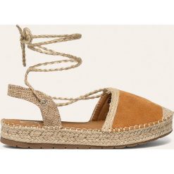 Answear - Espadryle Erynn. Pomarańczowe espadryle damskie ANSWEAR, bez wzorów, z materiału, bez obcasa, na obcasie. W wyprzedaży za 79,90 zł.
