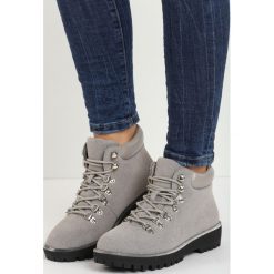 Szare Traperki Bad Romance. Szare buty zimowe damskie Born2be, z weluru, na niskim obcasie. Za 79,99 zł.