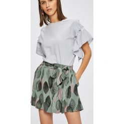 Medicine - Szorty Summer mix. Zielone szorty damskie MEDICINE, s, bez wzorów, z wiskozy, casualowe, z podwyższonym stanem. W wyprzedaży za 48,90 zł.