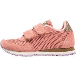 Woden NOA KIDS Tenisówki i Trampki powder skies. Czerwone trampki dziewczęce marki Woden, ze skóry. Za 299,00 zł.