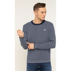 Sweter Tommy Jeans Essential Stripe DM0DM07419. Niebieskie swetry męskie Tommy Jeans, xl, bez wzorów, z jeansu, klasyczne, z klasycznym kołnierzykiem, bez kaptura. W wyprzedaży za 279,00 zł.