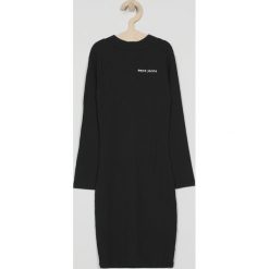 Pepe Jeans - Sukienka dziecięca Yolanda 122-180 cm. Czarne sukienki dziewczęce Pepe Jeans, bez wzorów, z elastanu, casualowe, z długim rękawem, długie, midi, proste. W wyprzedaży za 139,90 zł.