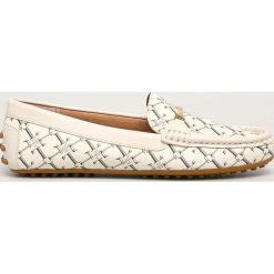 Lauren Ralph Lauren - Mokasyny. Białe mokasyny damskie Lauren Ralph Lauren, ze skóry ekologicznej, na obcasie. W wyprzedaży za 449,90 zł.