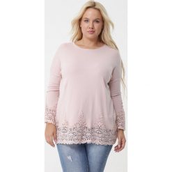 Jasnoróżowy Sweter Missfortune. Różowe swetry damskie Born2be, xl, bez wzorów, bez rękawów, bez kaptura. W wyprzedaży za 64,99 zł.