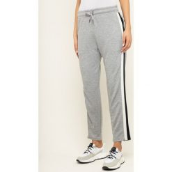Spodnie dresowe Weekend Max Mara 57860499. Szare spodnie damskie Weekend Max Mara, s, z elastanu. W wyprzedaży za 299,00 zł.