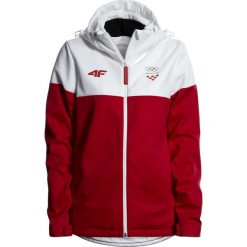 Softshell damski Chorwacja Pyeongchang 2018 SFD750 - czerwony wiśniowy. Czerwone kurtki sportowe damskie 4f, na zimę, m, z napisami, z elastanu, bez kaptura, trekkingowe. W wyprzedaży za 299,99 zł.