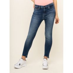 Jeansy Skinny Fit Tommy Jeans Nora Mid Rise Ankle DW0DW07500. Niebieskie jeansy damskie Tommy Jeans. W wyprzedaży za 429,00 zł.