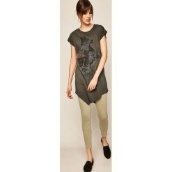 Medicine - T-shirt Boho Breeze. Szare bluzki damskie MEDICINE, s, z nadrukiem, z bawełny, casualowe, z okrągłym kołnierzem, z krótkim rękawem. W wyprzedaży za 49,90 zł.