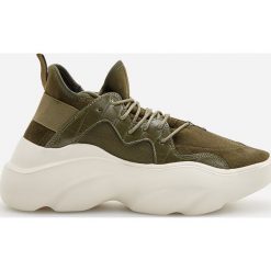 Sportowe buty na grubej podeszwie - Khaki. Brązowe buty sportowe damskie Reserved, bez wzorów, sportowe. Za 199,99 zł.