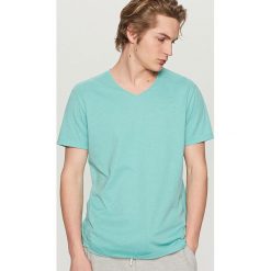 T-shirty męskie: T-shirt z dekoltem v-neck – Turkusowy