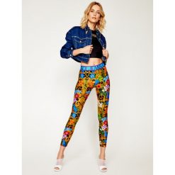 Legginsy Versace Jeans Couture D5HVA162. Spodnie damskie Versace Jeans Couture, z elastanu. W wyprzedaży za 499,00 zł.
