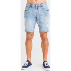 SPODENKI JEANSOWE Armani Exchange. Niebieskie spodenki i szorty męskie Armani Exchange, m, bez wzorów, z jeansu. Za 509,00 zł.
