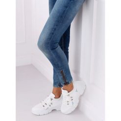 Buty sportowe białe CB19080 WHITE. Białe buty sportowe damskie FunKee.pl, bez wzorów, z tkaniny, klasyczne. Za 102,99 zł.