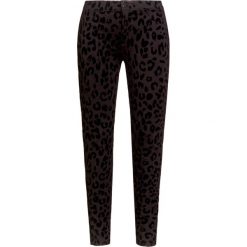 Jeansy J BRAND MID RISE SUPER SKINNY. Czarne jeansy damskie J Brand. W wyprzedaży za 430,00 zł.