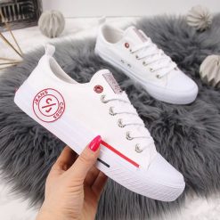 Trampki niskie tekstylne białe Cross Jeans FF2R4072C. Białe trampki i tenisówki damskie Cross Jeans, bez wzorów, z jeansu, bez zapięcia. Za 109,99 zł.