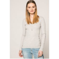 Tommy Jeans - Bluzka. Szare bez kategorii marki Tommy Jeans, s, z bawełny, casualowe, z krótkim rękawem. W wyprzedaży za 179,90 zł.